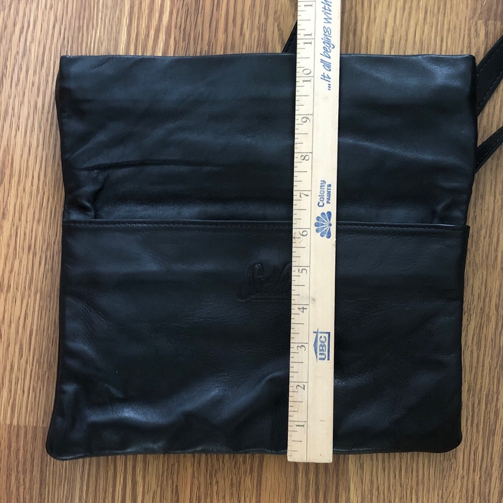 Sseko Designs Black Leather Foldover Convertible Crossbody Clutch Bag - Picture 8 of 8